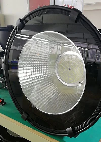 200 w high bay light (2) 200 w high bay light (2)