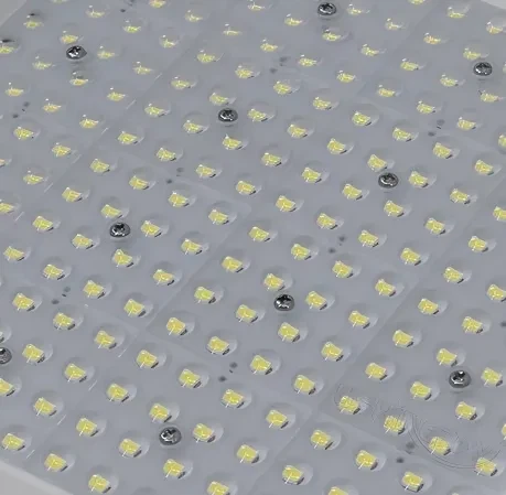 Light Source of Yahualighting's Industrial Outdoor LED Floodlight IP66.webp Light Source of Yahualighting's Industrial Outdoor LED Floodlight IP66.webp